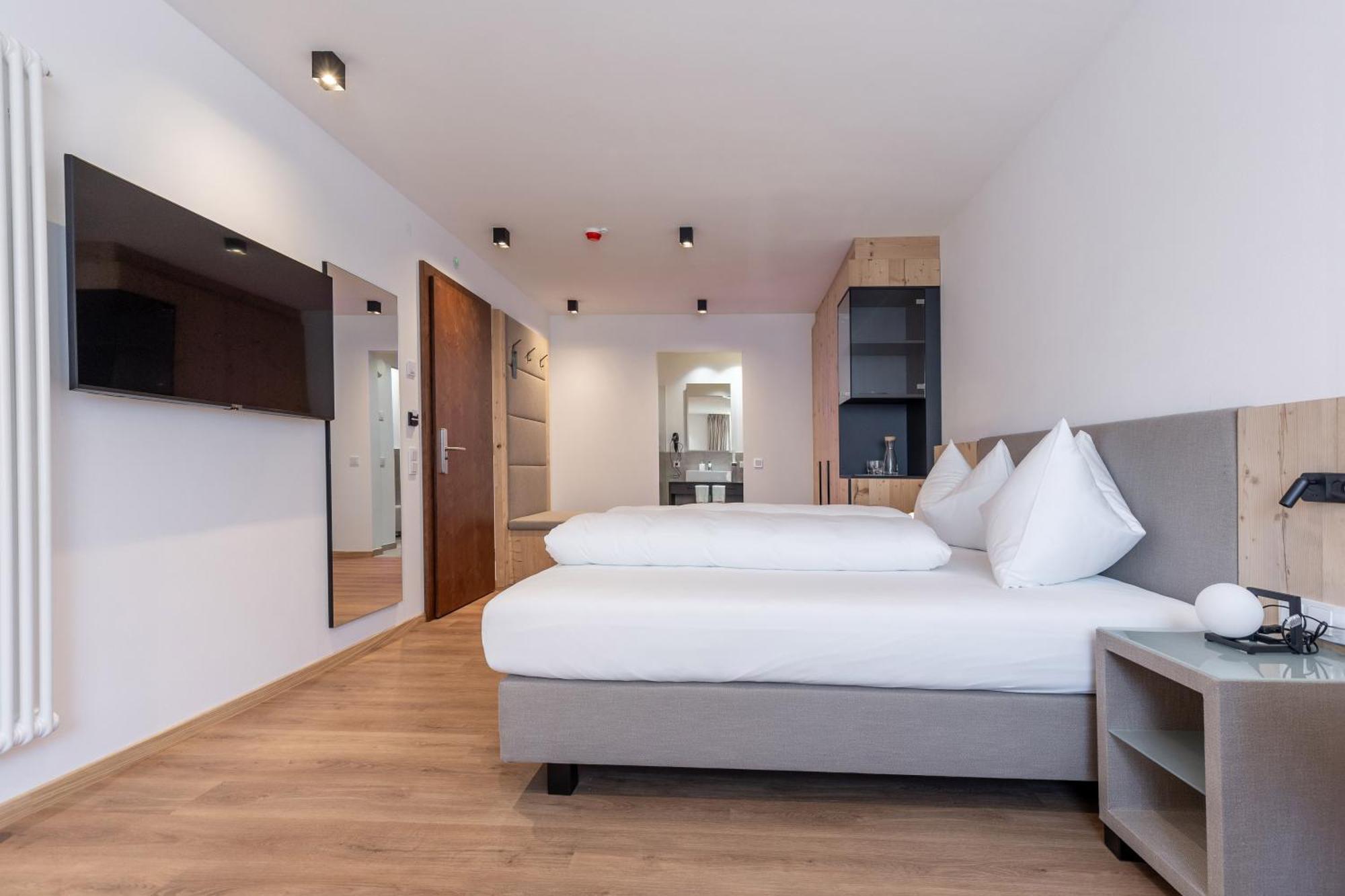 Hotel Alpenrose San Valentino alla Muta Room photo